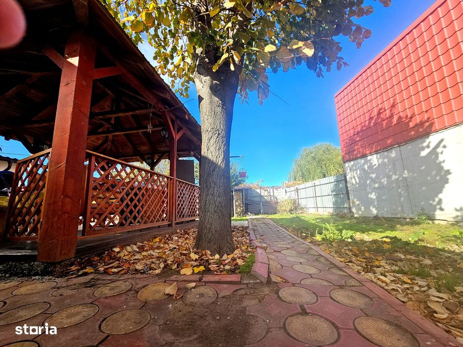 Casa vanzare 6 camere ,cu 629 mp teren zona PARCUL DE SOFT