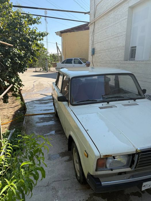 Vaz 07 srochni sotiladi