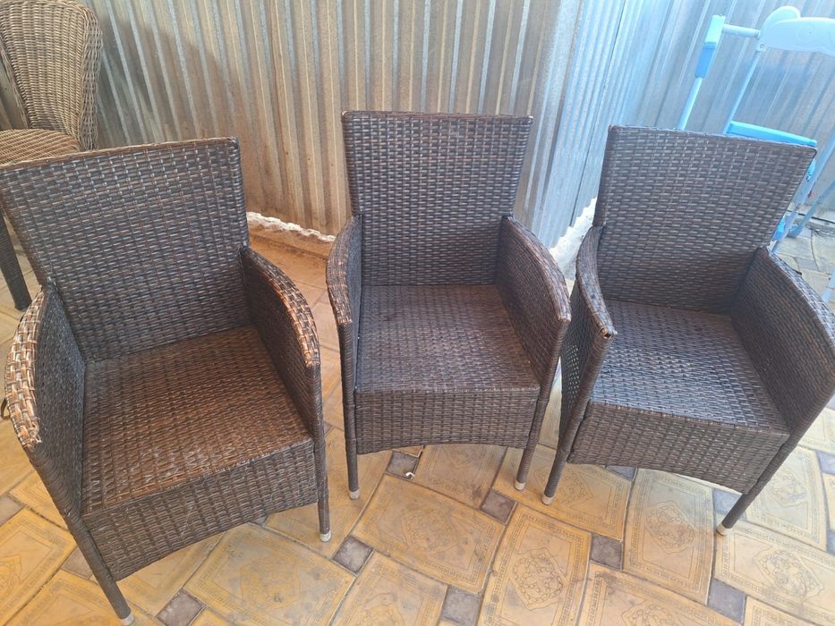 Стол и стуля летние