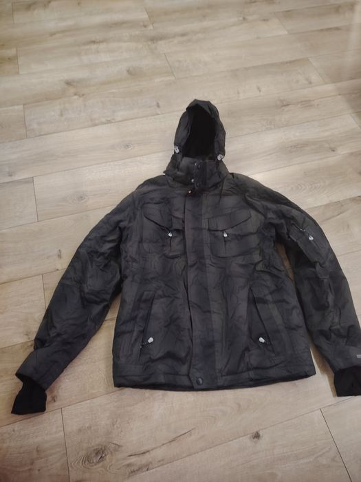 Скиьорско яке за