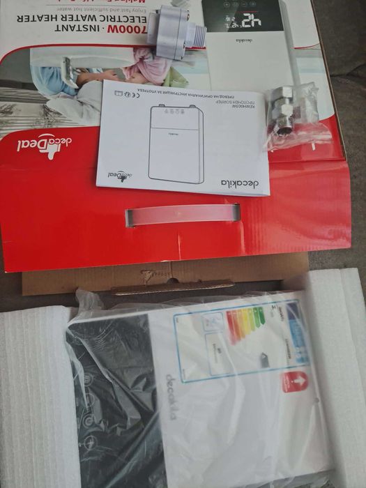 Проточен бойлер Decakila, 7000 W, 30-55°C, Бял