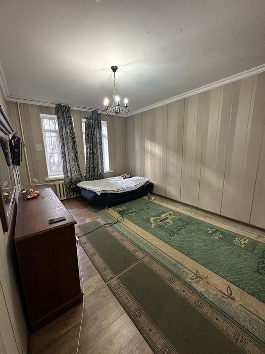 Подселениеге 1 кыз срочно!