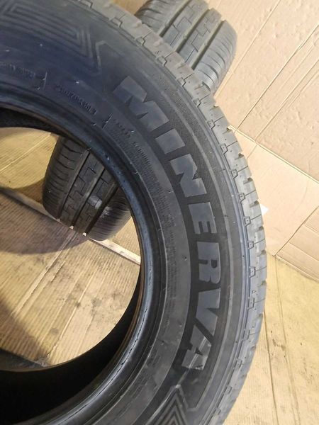 2 Minerva R15C 215/70
летни бусови гуми DOT3622