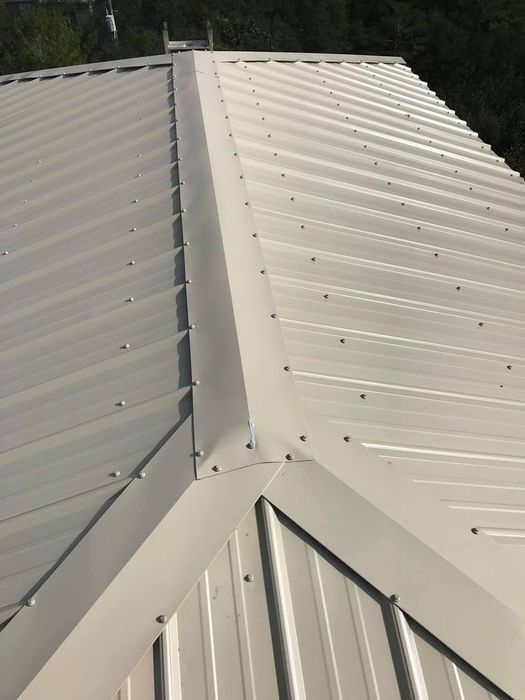 Услуга кровельщика , строителья