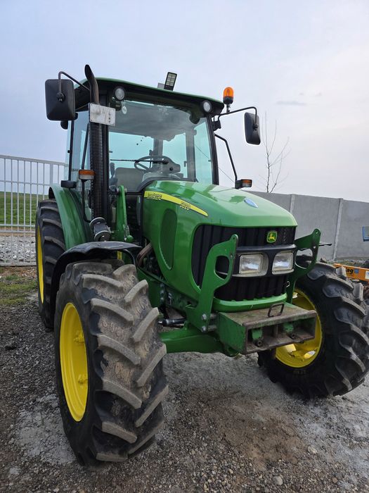 Tractor john deere 5820