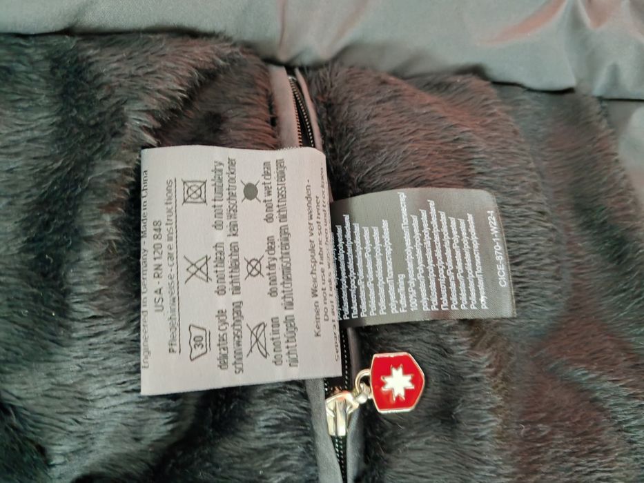 Vind Geaca Gri închis wellnestain