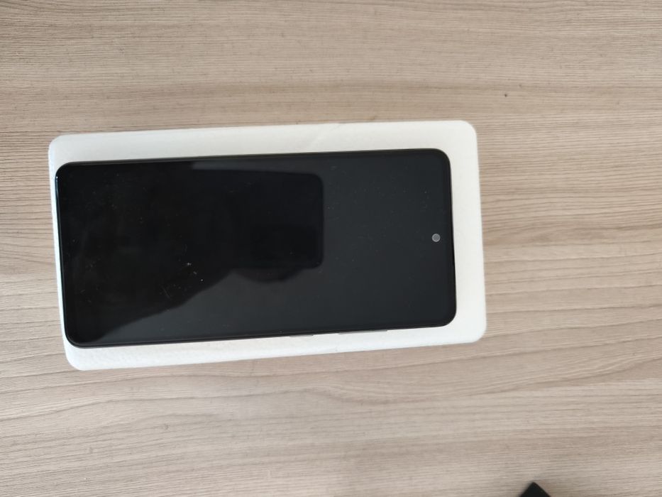 Продам Samsung A52 на запчасти