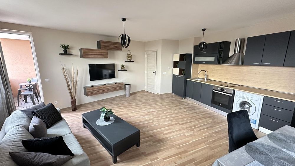 Продава се Двустаен апартамент в София, Малинова долина - 74 кв.м за 2730 €/кв.м - Снимка #11