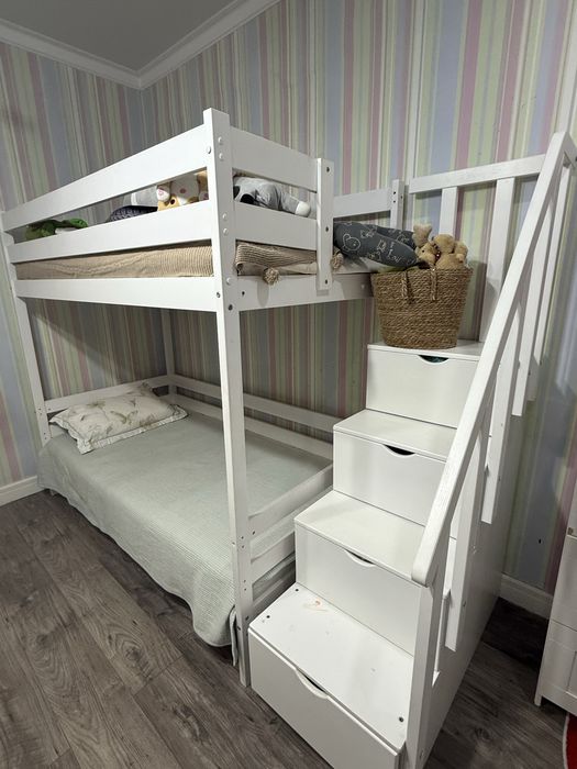 Кровать двухярусная