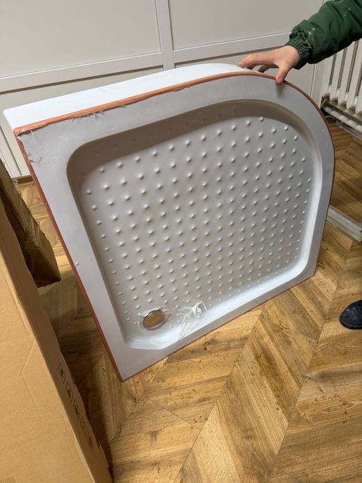 Душевая кабинка