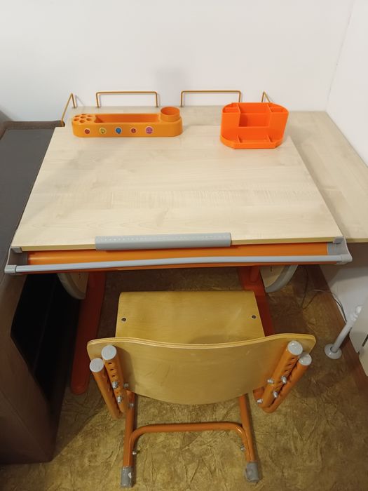 Парта школьная на вырост со стулом