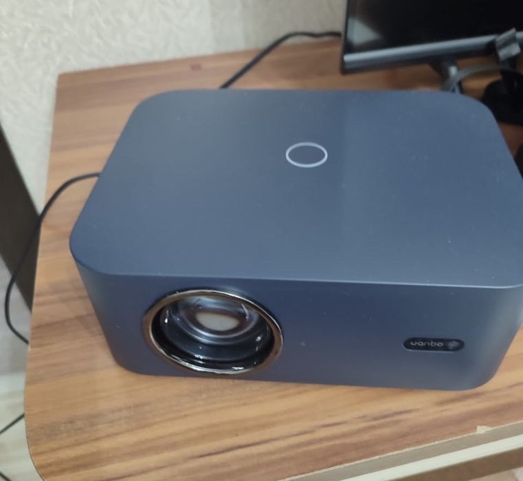 Продам проектор Wanbo X2 Max