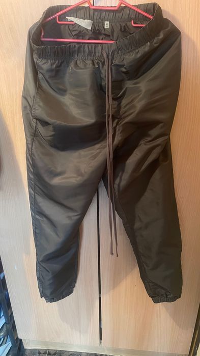 Fear of God ESSENTIALS pants