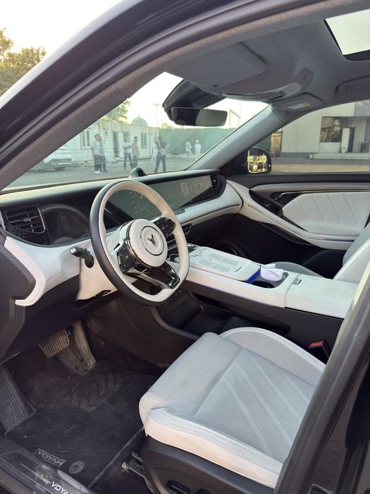 VOYAH FREE 318 apollo tech AWD Full