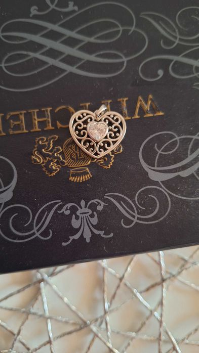 Сребърни колиета сърца