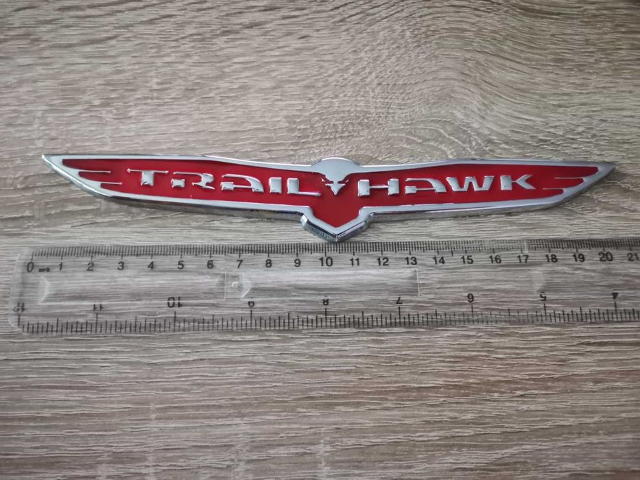 Jeep Trailhawk червена емблема голям размер