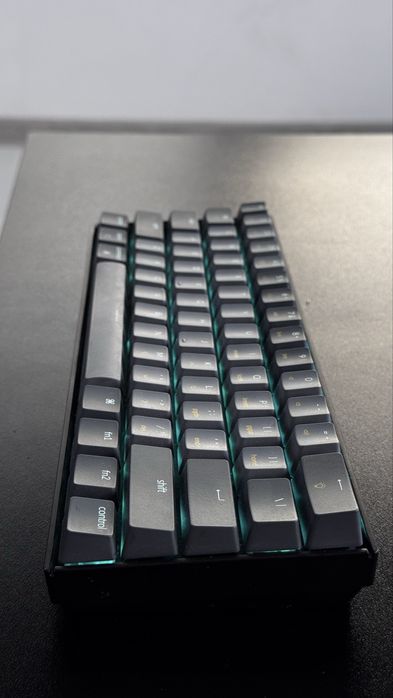 Keychron K12 Безжична Механична Клавиатура | 60% | RGB | Сини суичове
