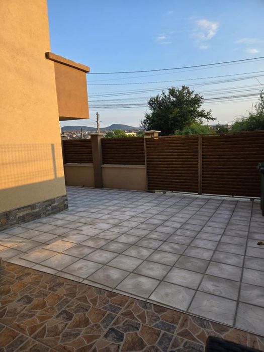 Продава се Къща в Ловеч, Младост - 230 кв.м за 2131 €/кв.м - Снимка #1