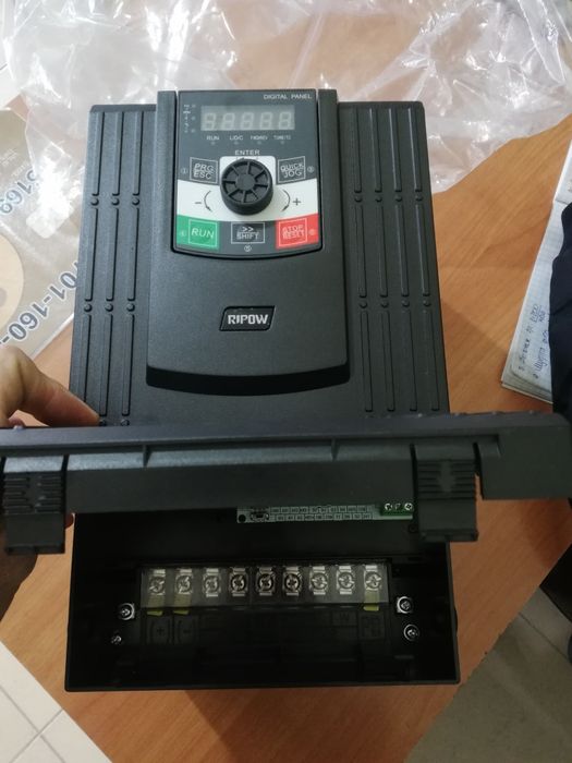 Частотный преобразователь RIPOW 2.2/4KW
