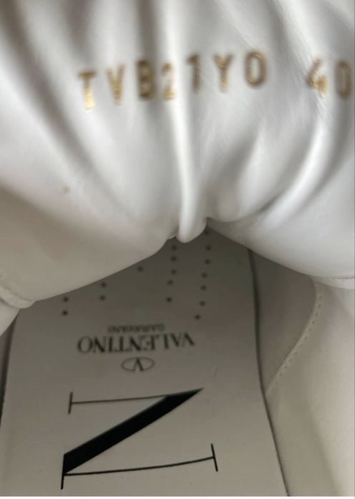 Valentino Garavani VLTN Bounce Sneakers (Unisex)