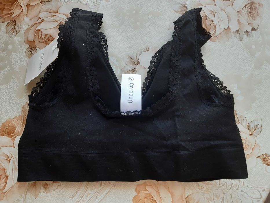 Ново бюстие за момиче