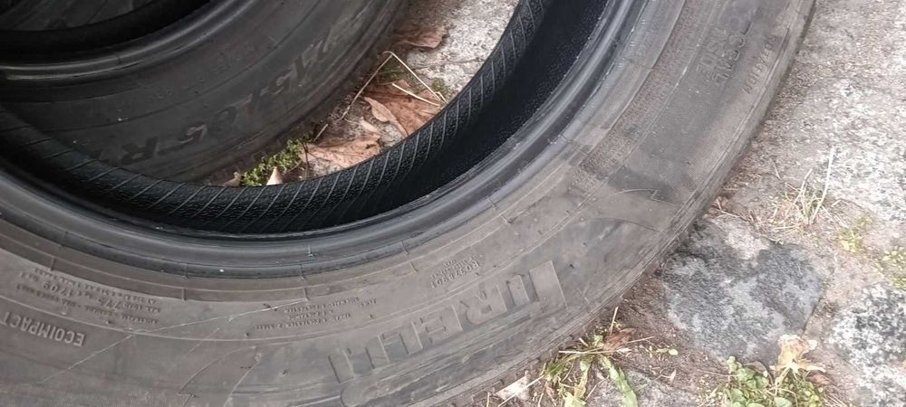 Зимни гуми Pirelli 4 бр 215/65/17