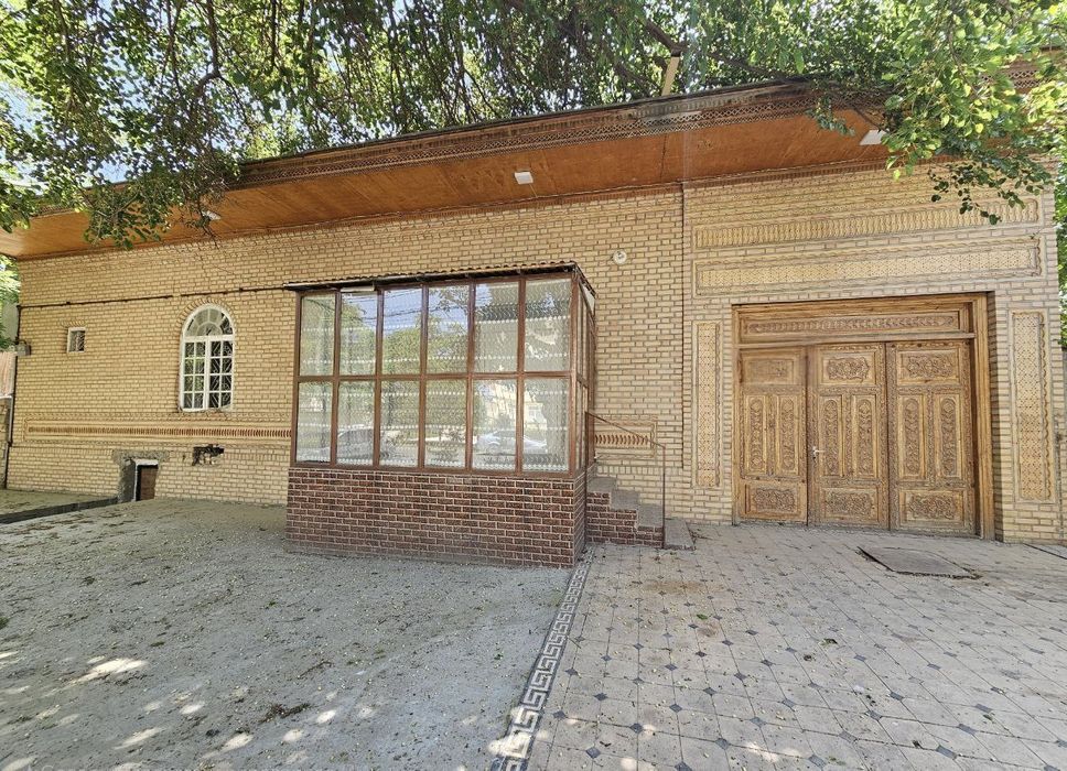 Некрасова Фуқоролик суди олдида Ховли зўдлик билан Сотилади