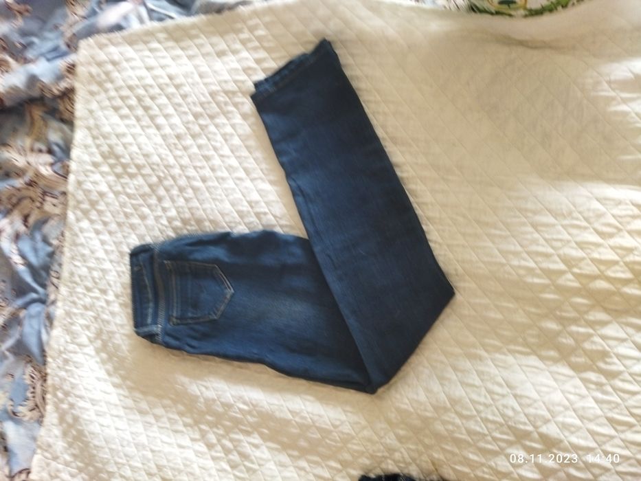 Джинсы для девочки 12 -13 лет