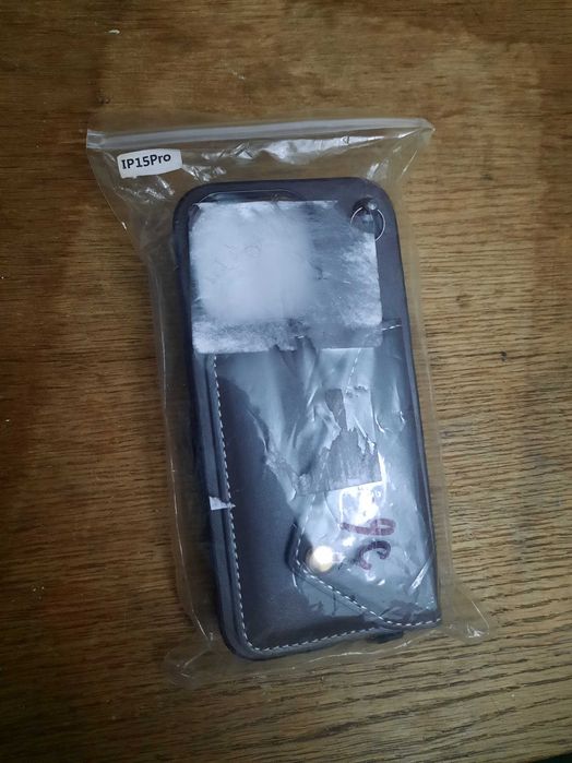 Чехол на iPhone 15 pro