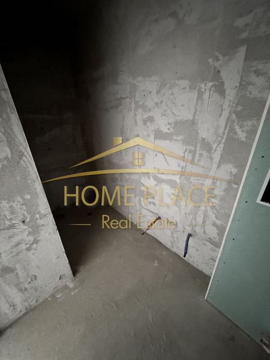 Двустаен апартамент с гараж- АКТ 16! Южен! Среден етаж!