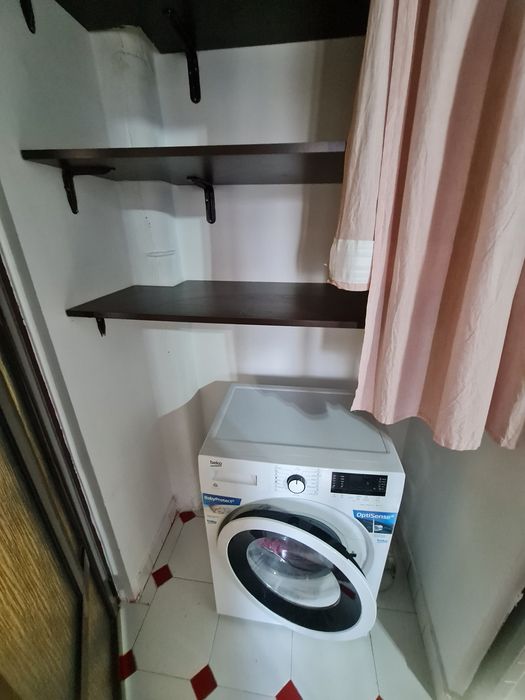 Inchiriez 2camere tiglina2 etaj 1