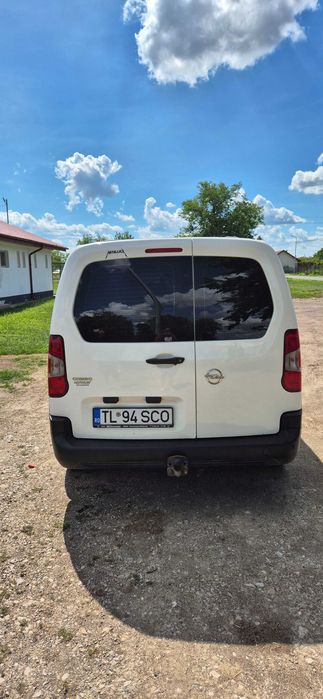 Opel Combo L2H1 (MAXI) 3 LOCURI , 1.5 CDTI 130 cai  din 2019 , Euro 6