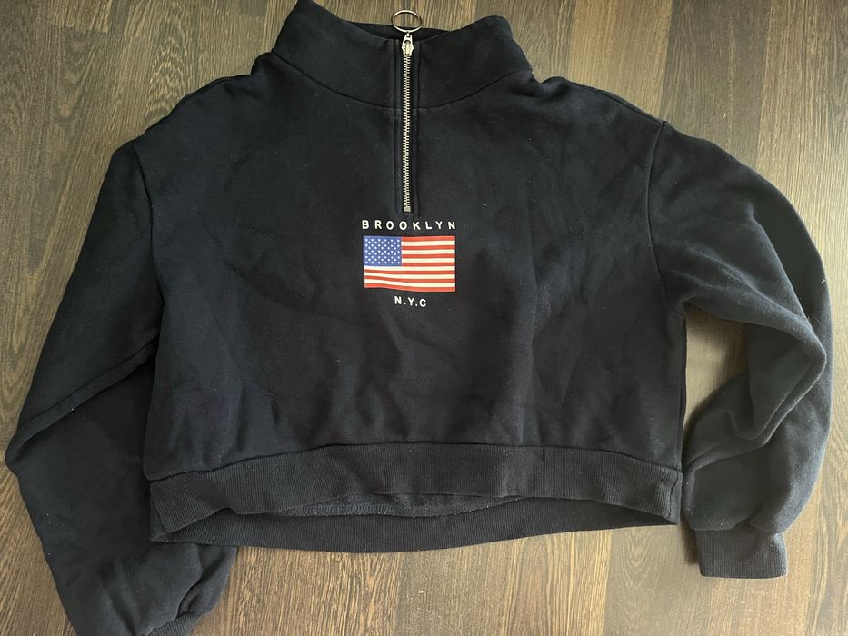 Късо hoodie без качулка с цип