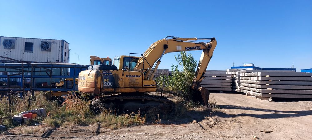 Экскаватор Гусеничный, KOMATSU PC-200
