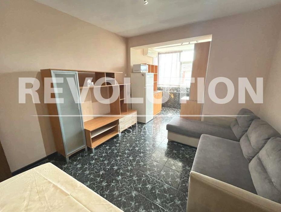 Дава се под наем Двустаен апартамент в Варна, Конфуто - 60 кв.м за 450 € - Снимка #2