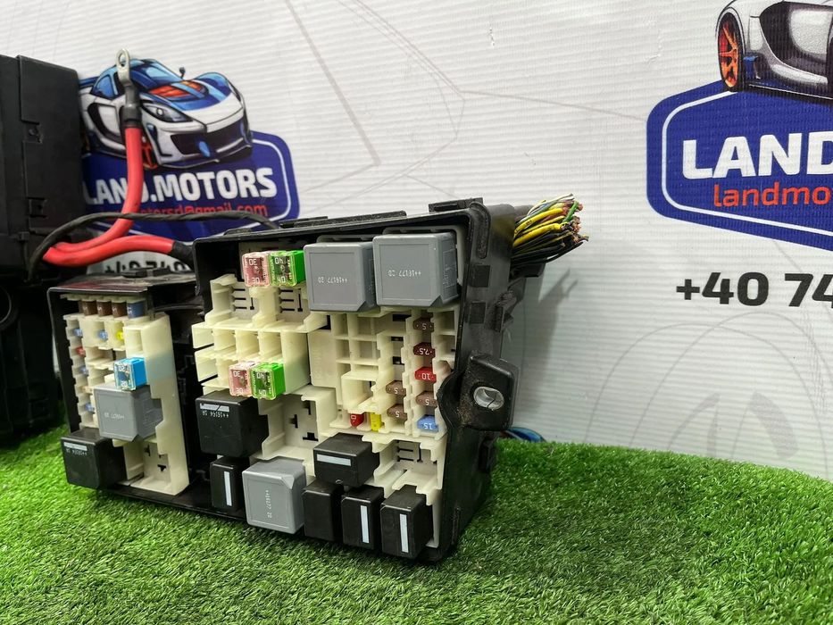 TABLOU PANOU SIGURANTE VOLVO V40 2.0 DIESEL 2016 COD OEM 31409757 AV6T14A142AA AV6T-14A142-AA AV6T14A067AD AV6T-14A067-AD 2012-2019