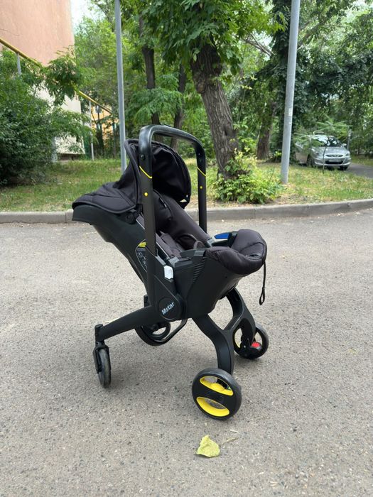 Прогулочная коляска автокресло