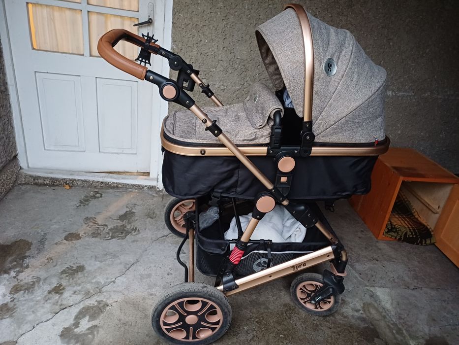 Количка Lorelli Lora