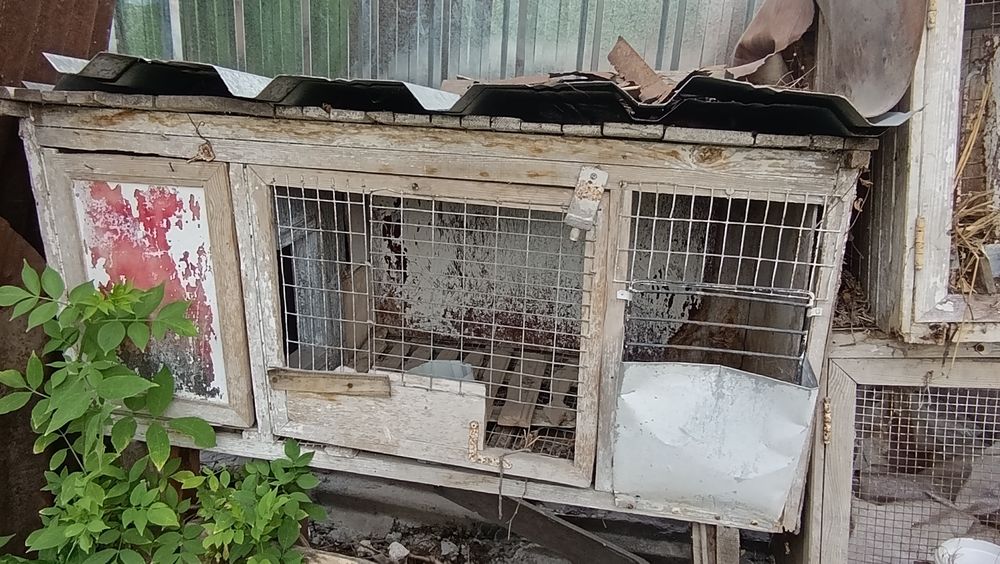 Продам клетки для кроликов,