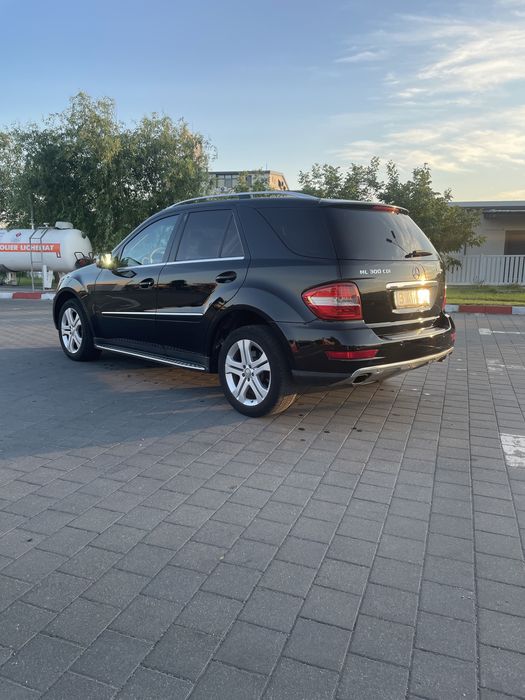 MERCEDES-BENZ ML-Class 2010 — imagine 5
