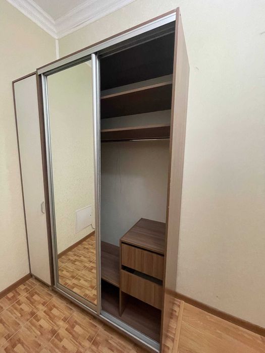 Шкаф купе с маленьким шкафом