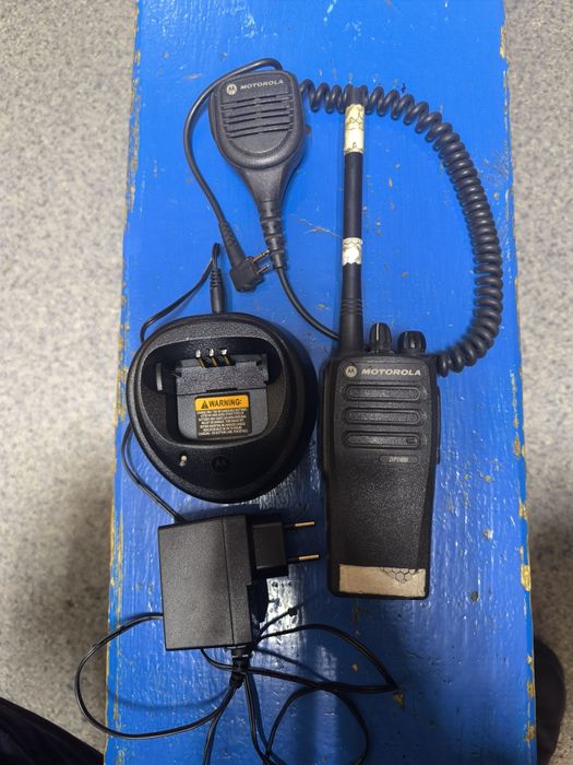 Рация  Motorola DP1400