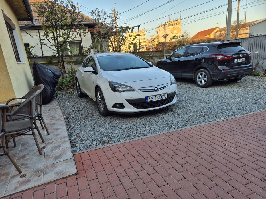 Opel astra coupe GTC