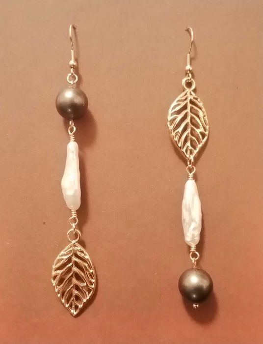 Висящи обеци с перли