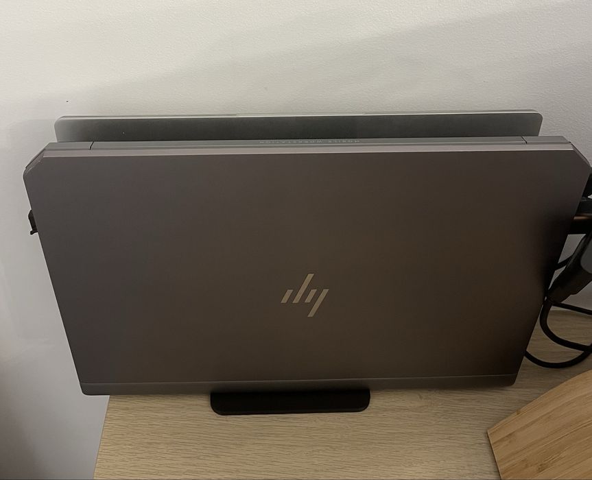 Suport dublu pentru laptopuri, tablete, tastaturi