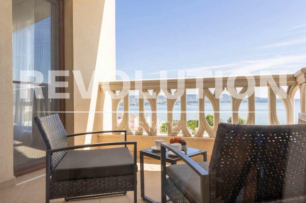 Дава се под наем Двустаен апартамент в Варна, Аспарухово - 77 кв.м за 700 € - Снимка #11