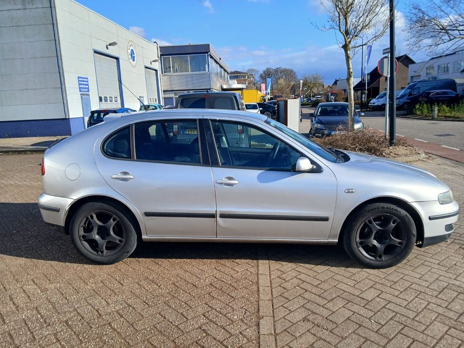 Vând mașină seat leon