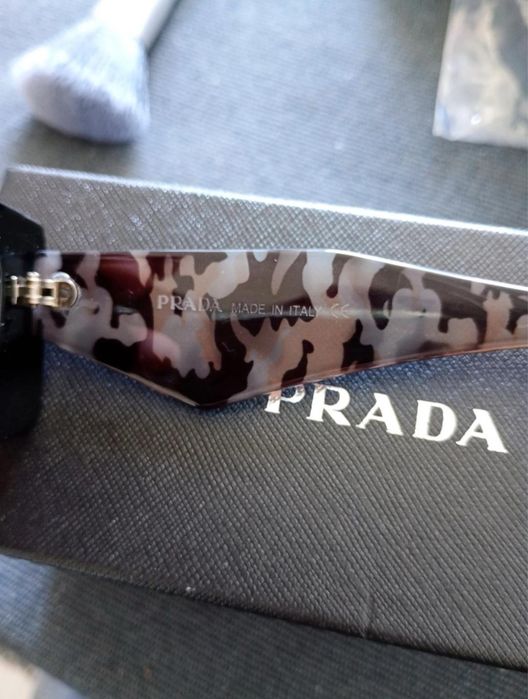 Ochelari de soare Prada
