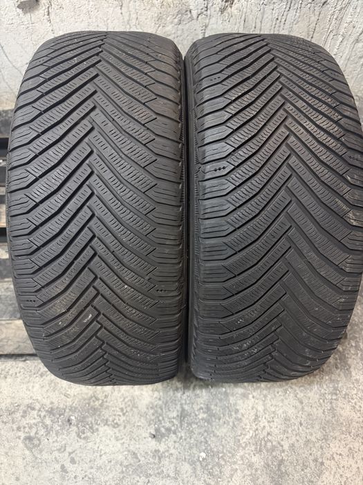 225/50/17 зимни гуми Michelin 2 броя (DOT24)