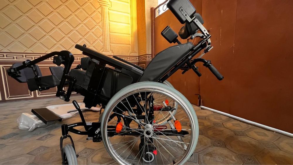 Продам инвалидную коояску